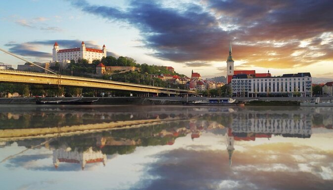 2-Day Budapest and Bratislava Private Guided Tour From Vienna - Vienna to Budapest: a 3-hour transfer that sets expectations