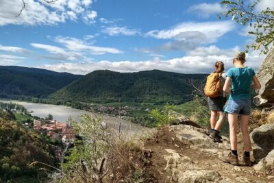 4-Hour Private Alpine Hiking Tour ‘In the footsteps of king Lionheart’