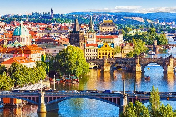 Airport Transfer: Vienna to Vienna Airport VIE by Business Car - Pickup timing and waiting time: the buffer you should actually use