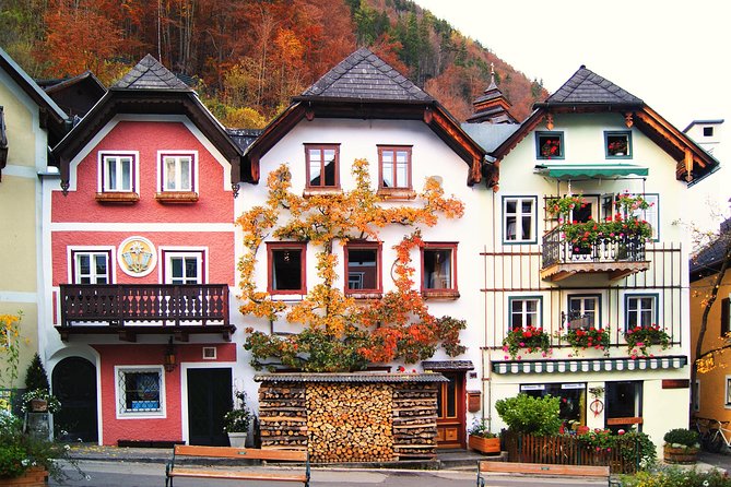 Alpine Hallstatt Day Trip from Vienna incl. Admont Abbey Visit - Traunkirchen or Ort Castle on Lake Traunsee: A Quick Stop With a Big Photo Payoff