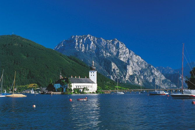 Alpine Hallstatt Day Trip from Vienna incl. Admont Abbey Visit - Guide Style on the Bus: When the Stories Help and When They Don’t