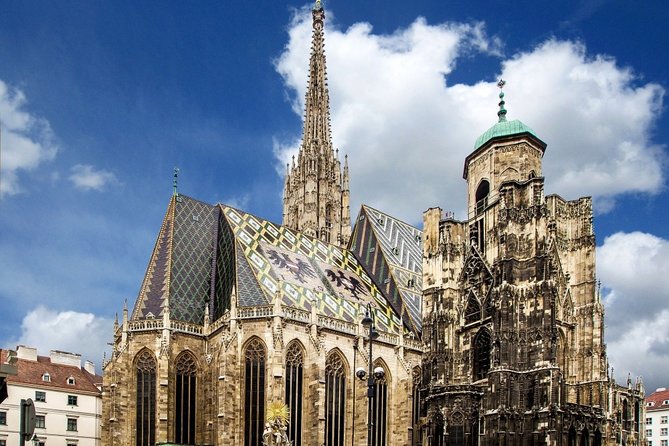 Astonishing Scavenger Hunt: Vienna Dreams Made Of Stone - Logistics that matter: your phone, your timing, your pacing