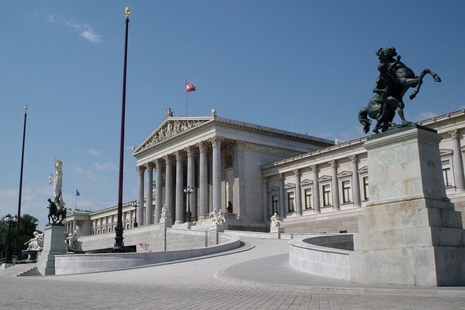 Astonishing Scavenger Hunt: Vienna Dreams Made Of Stone - Burgtheater: kick-off energy in a cultural landmark zone