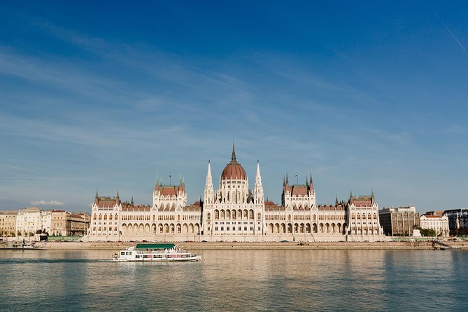Budapest Day Trip from Vienna - Key moments that shape the day