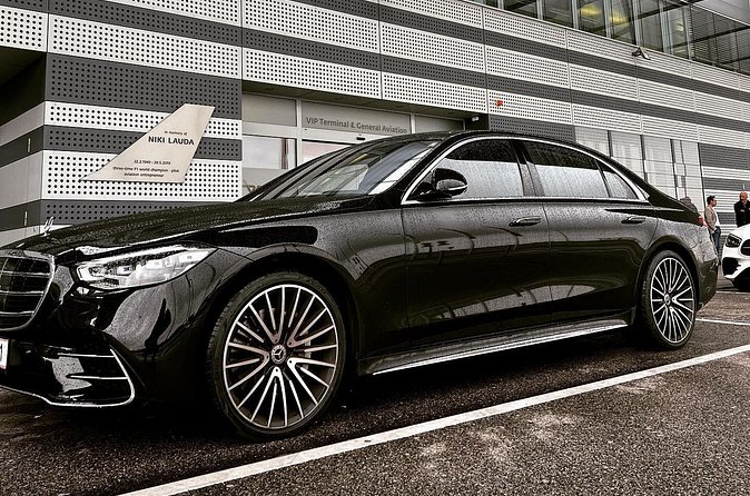 Business Vienna City Private Transfer to Vienna Airport Schwechat - Reaching Your Terminal at Vienna Airport Schwechat