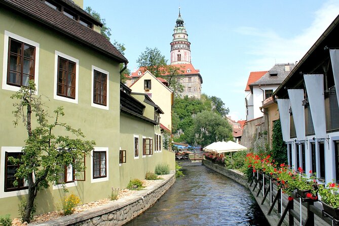 Cesky Krumlov Small-Group Day Trip from Vienna - Cesky Krumlov walking tour: UNESCO streets with a real local guide
