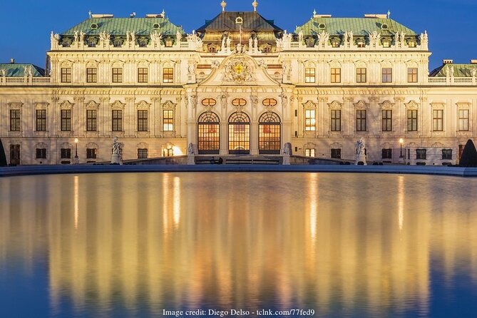 Christmas at Belvedere: 3hr Private Tour of Upper Palace & Market - Meet your guide: private, English speaking, and story first