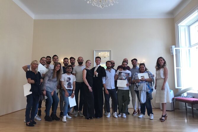 Christmas Waltz and New Year's Ball Workshop in Vienna - Griechengasse 6: what actually happens during the workshop