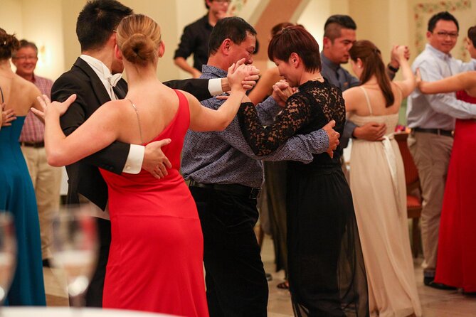 Christmas Waltz and New Year's Ball Workshop in Vienna - The etiquette piece: why ballroom manners matter more than you think