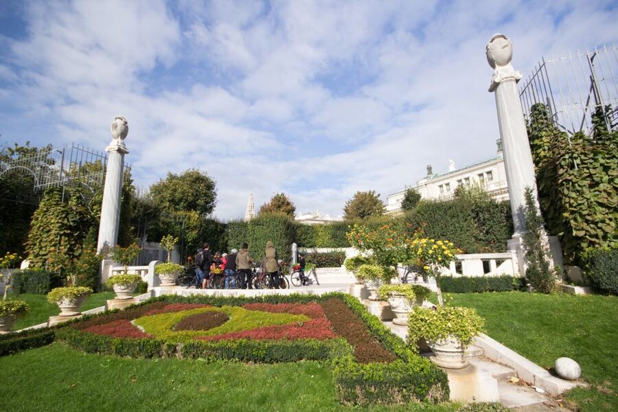Classic Vienna: 3-Hour Guided Bike Tour - How long is 3 hours, really, and what the pace feels like