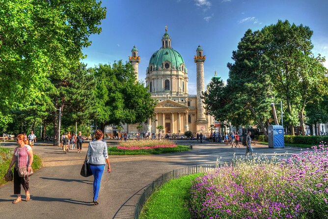 Classical concert Vivaldi 4 seasons in Karlskirche Vienna - Tickets, entry rules, and the 15-minute exchange deadline