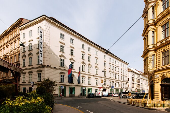 Concert at House of Music Vienna: Mozart, Strauss & the Masters - Who should book this concert, and who might skip it