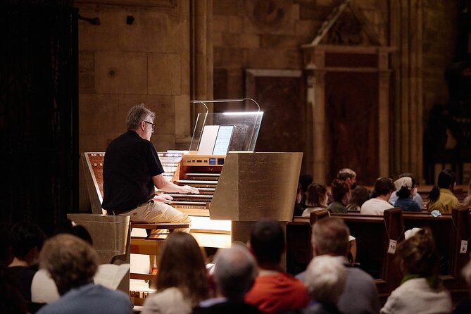 Concert at Vienna's St. Stephen's Cathedral - Comfort check: cold, hot, and what to wear to stay in it