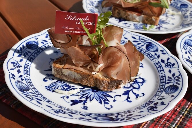 Culinary tour in Melk - Group size, guide quality, and the social part of the tastings