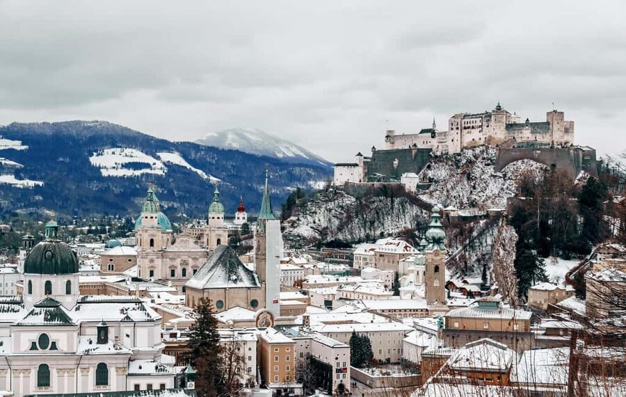 Day trips from Vienna: Hallstatt & Salzburg Guided Tour - Hallstatt’s 2 hours: UNESCO views, guided walk, then your own choices