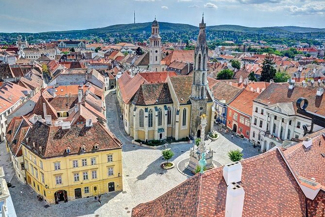 DayTrip to Budapest and Bratislava, two capitals - St Stephen’s Basilica: A Quick Guided Contrast to the Outdoors