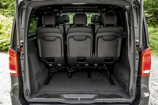 Departure by Private Minivan from Vienna to Vienna Airport VIE - Practical tips to make the pickup painless