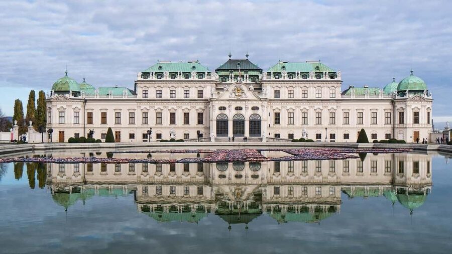 Discover Vienna’s Landmarks in 2 Hours - How the private car tour actually feels on the ground