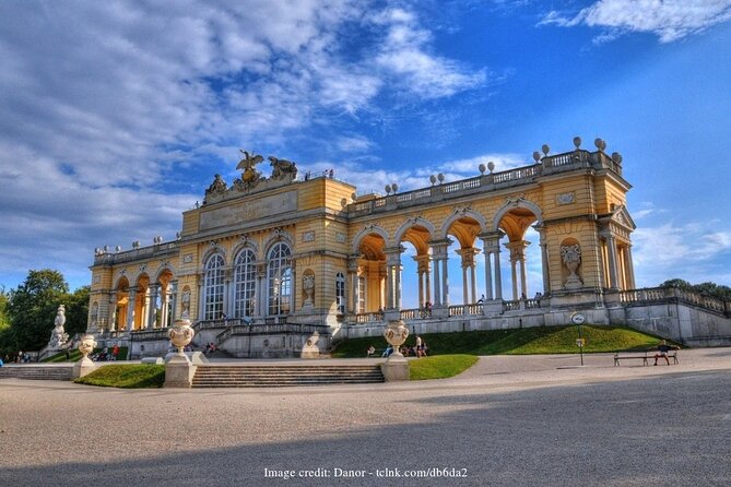 Explore Schönbrunn Palace & Gardens: Private 2.5-hour Guided Tour - Key things to know before you go