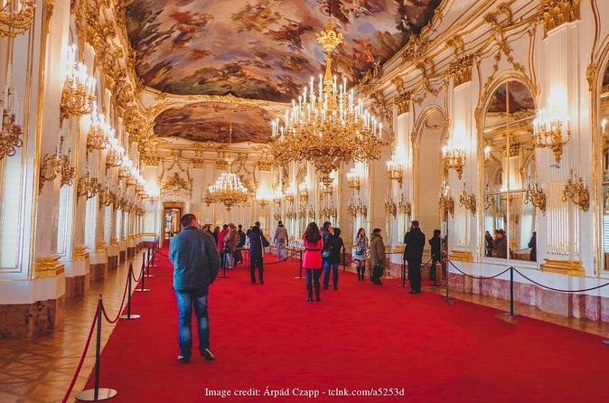 Explore Schönbrunn Palace & Gardens: Private 2.5-hour Guided Tour - Timing, weather, and logistics that can affect your day