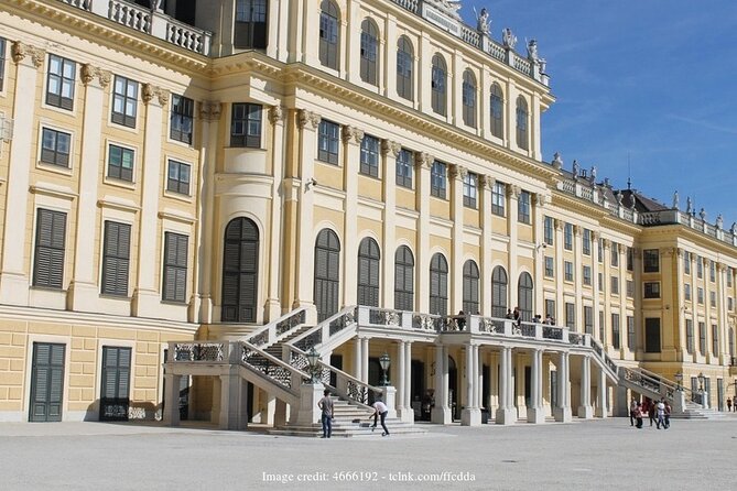 Explore Schönbrunn Palace & Gardens: Private 2.5-hour Guided Tour - Inside the Palace: state apartments and the Grand Tour focus