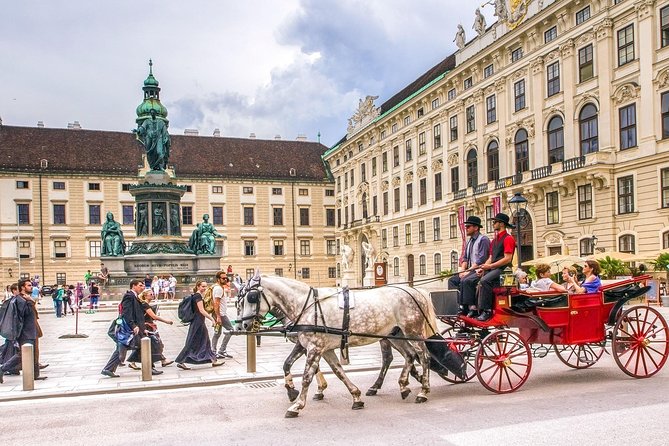 Explore Vienna in 60 minutes with a Local - Meeting at Stephansplatz, Ending Near Prinz-Eugen-Straße 27