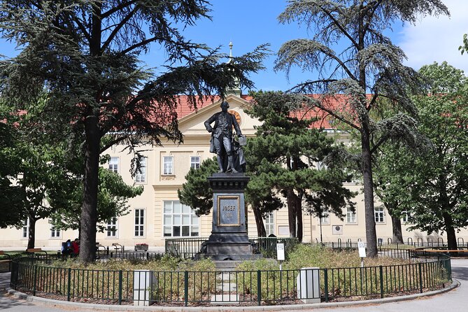 Freud - Inside the mind of a Genius - Old University Quarter: studying medicine in the late-19th century