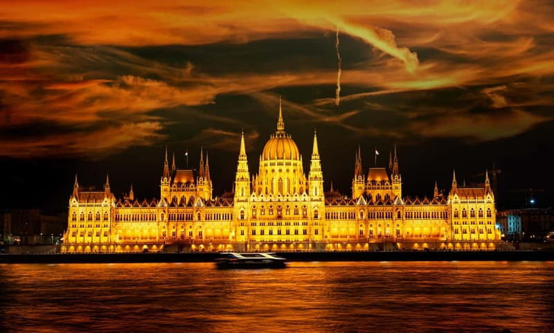 From Vienna: Bratislava& Budapest Day Tour with Photographer - Vienna Pickup To Two Danube Cities: How the 13 Hours Really Shape Up