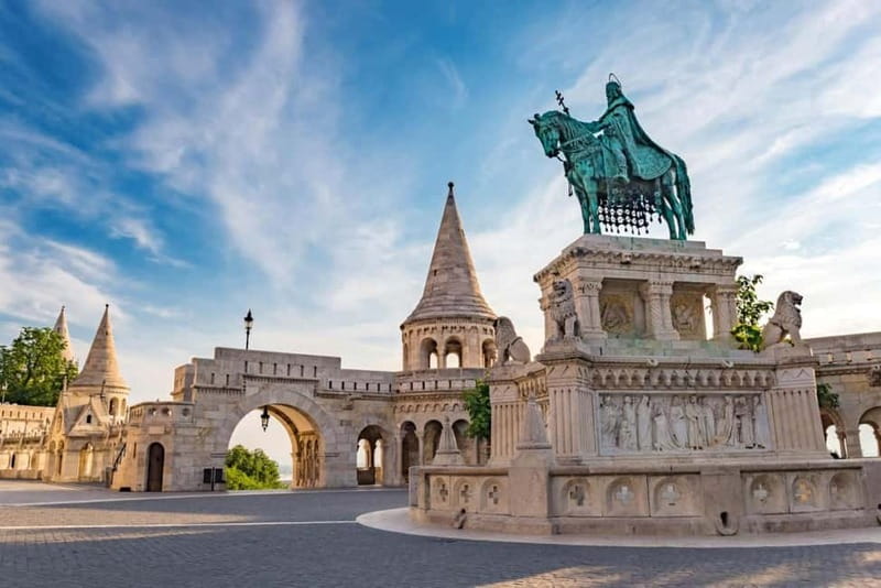 From Vienna: Budapest Small-Group Guided Day Tour - Citadella Photo Stop: The First Big Wow