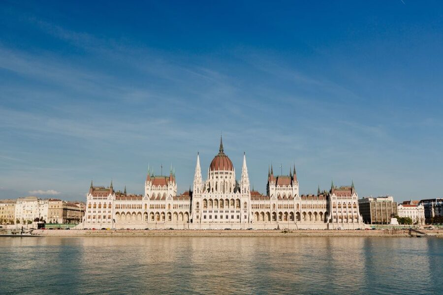 From Vienna: Guided Day Trip to Budapest - Budapest by bus: Danube views and landmark orientation without stress