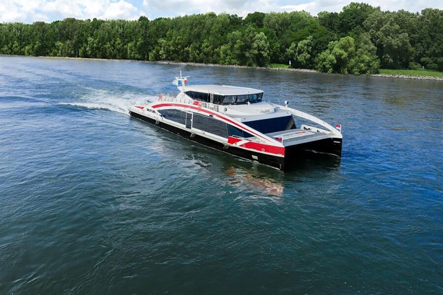 From Vienna: Guided Tour to Bratislava with Speed Boat Ride - Oldtimer castle upgrade: a fun add-on, but you should decide based on your style