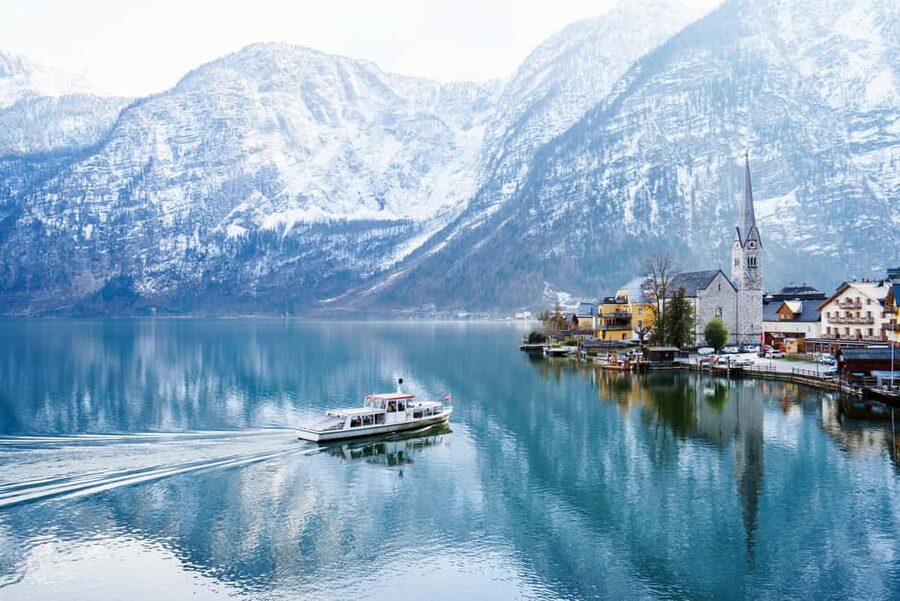 From Vienna: One Day Hallstatt Guided Day Trip - Schloss Ort: the island castle, the bridge, and your one-hour break