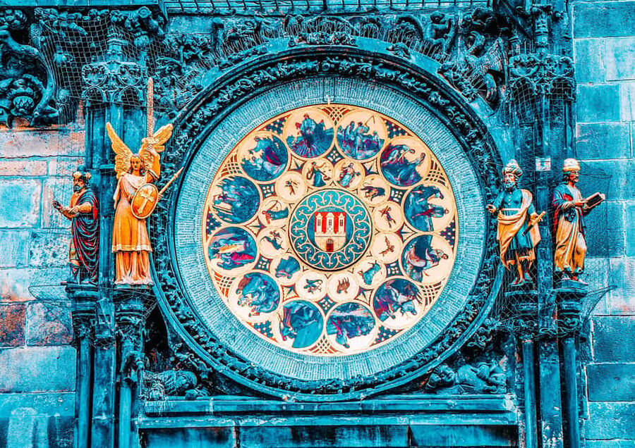 From Vienna: Prague City Guided Tour With Hotel Pickup - Group Size and Guide Style: Private or Small Groups, English or Russian