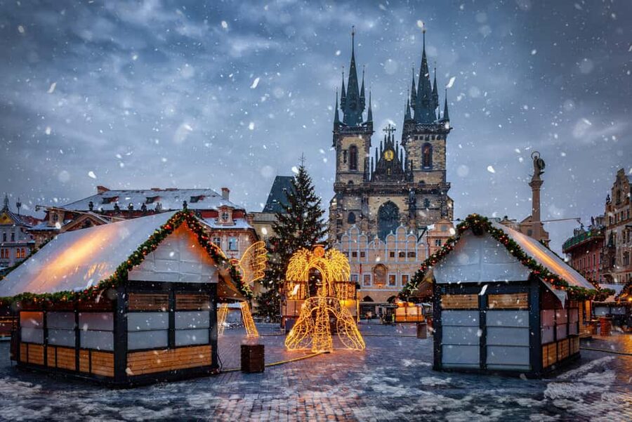 From Vienna: Prague City Guided Tour With Hotel Pickup - The Prague Christmas Markets Experience, What You Can Do in 4 Hours
