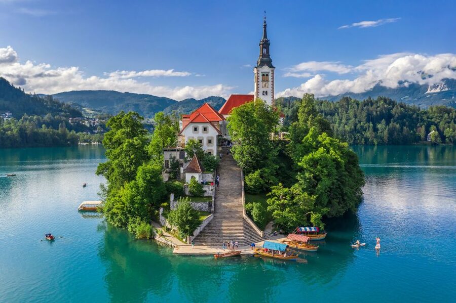 From Vienna: Private Day Tour of Ljubljana and Lake Bled - Old Town time plus a practical lunch window