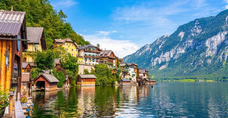 From Vienna: private day trip to Hallstatt and Salzburg - Driver vs. Licensed Guide: What You Get From the English Speaking Team