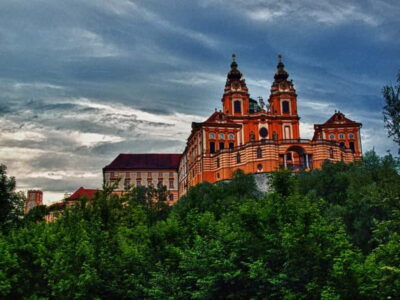 Private Melk, Hallstatt, and Salzburg Tour