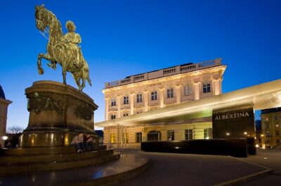 Fun & mobile scavenger hunt through Vienna
