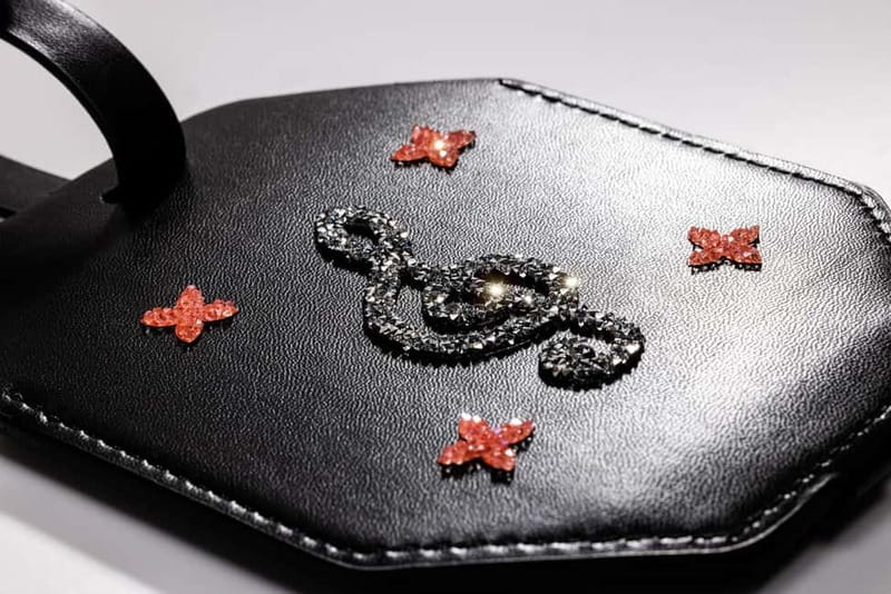 Get Crafty with Crystals: Your DIY Swarovski Workshop - Should You Book This DIY Swarovski Luggage Tag Workshop?