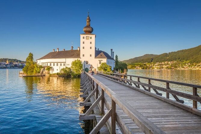 Guided excursion to Hallstatt in the Salzkammergut from Vienna - A Salzkammergut day that actually connects the dots