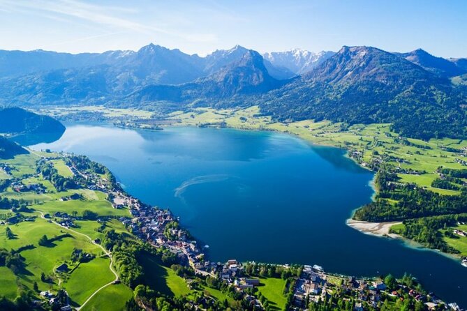 Guided excursion to Hallstatt in the Salzkammergut from Vienna - Schloss Ort and Lake Traunsee: the short photo stop that closes strong