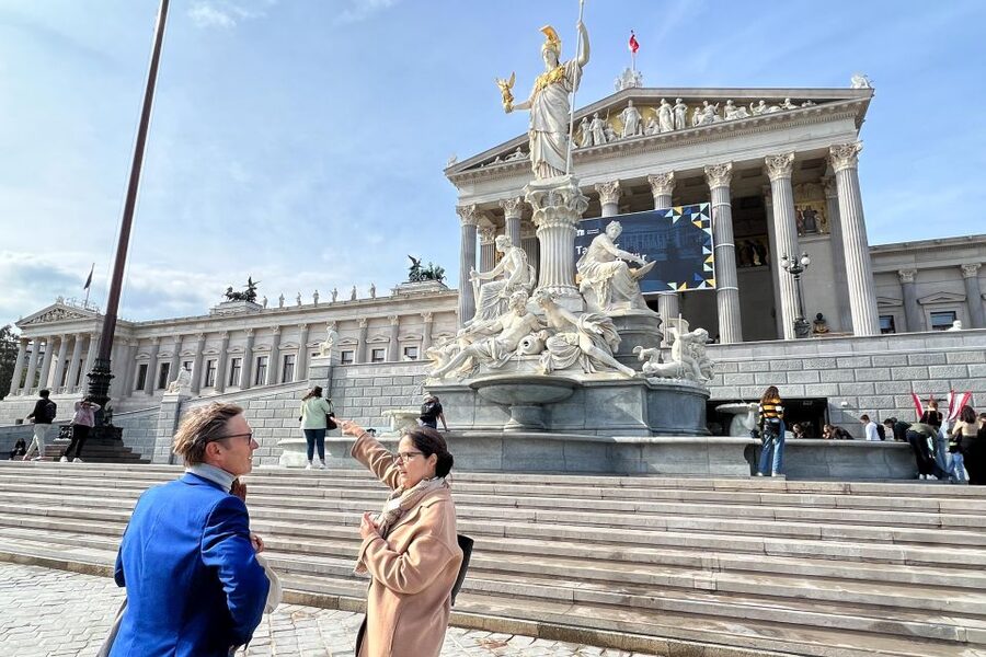 Highlights of Vienna with Cathedral, Private Walking Tour - Hofburg Palace and Schweizerhof: seeing power scale up front
