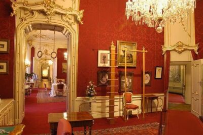Hofburg Imperial Palace and Sisi Museum Skip the line tour