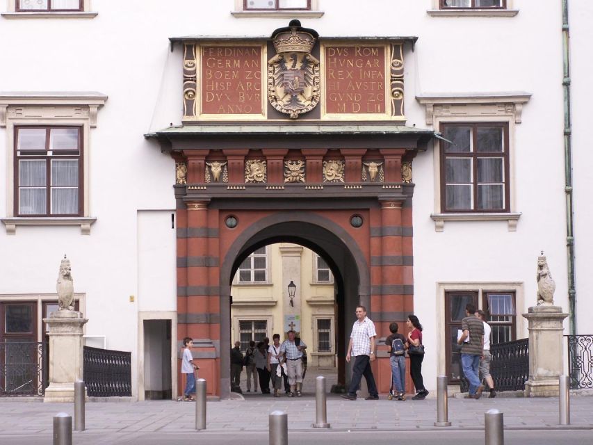 Hofburg, Sisi Museum and Imperial Apartments Private Tour - A 2-hour private Hofburg tour that keeps the story straight