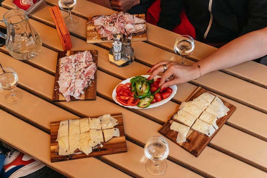 Hungry in Vienna? A Food Lover’s Coffee & Market Walk - Naschmarkt Walk: How to Eat a Market Without Getting Overwhelmed