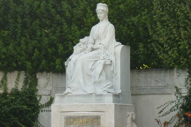 Introducing Vienna Walking Tour: The Capital of the Habsburgs - Price, pacing, and who this 15-person tour suits