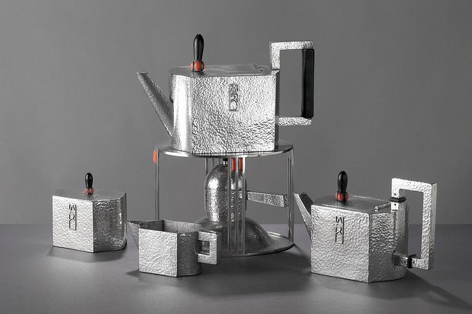 MAK - Museum of Applied Arts, Vienna, Ticket - Skip-the-line: small benefit, real peace of mind