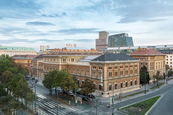 MAK - Museum of Applied Arts, Vienna, Ticket - Location logistics that matter: hours and getting there