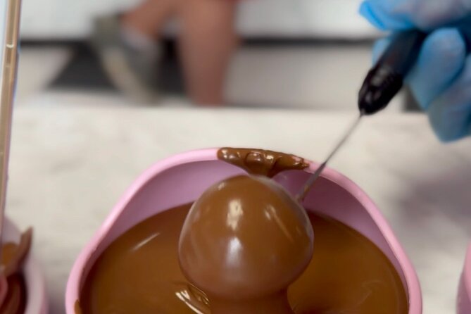 Mozart Kugel Workshop in Chocolate Museum Vienna "BO-YO" - Instructors, group size, and the class vibe