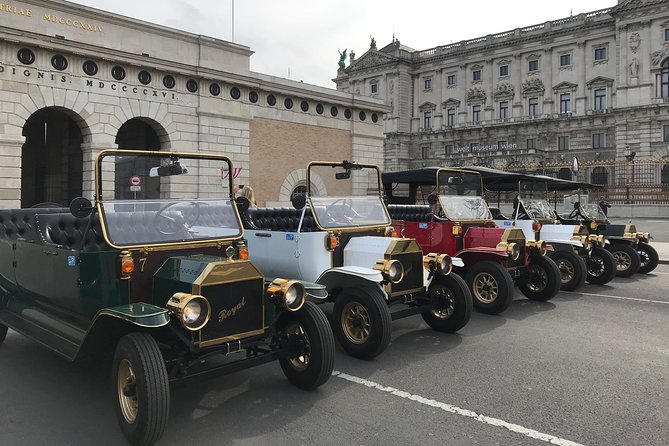 ( Night Tour ) With Private Guide + wine or prosecco - What happens during the 1-hour highlight loop